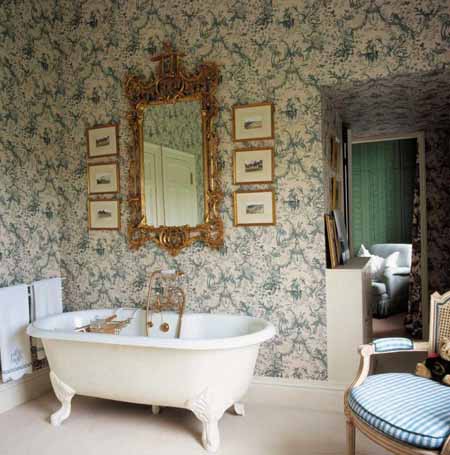 Bathroom Decorations With Antiques